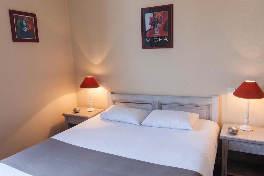 Le Corbeau Hotell Auxonne Rom bilde